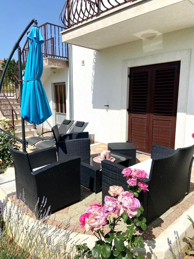 Luxor Apartment Trogir Exterior photo